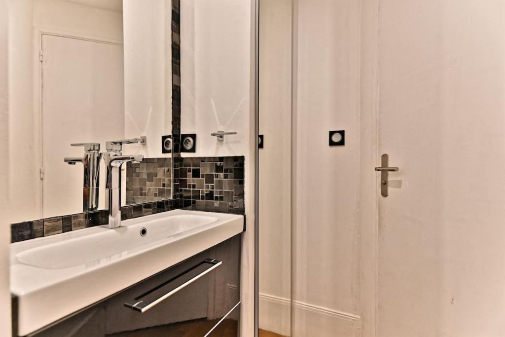 Agreable Appartement Proche Galerie Lafayette - II Paris Exteriör bild