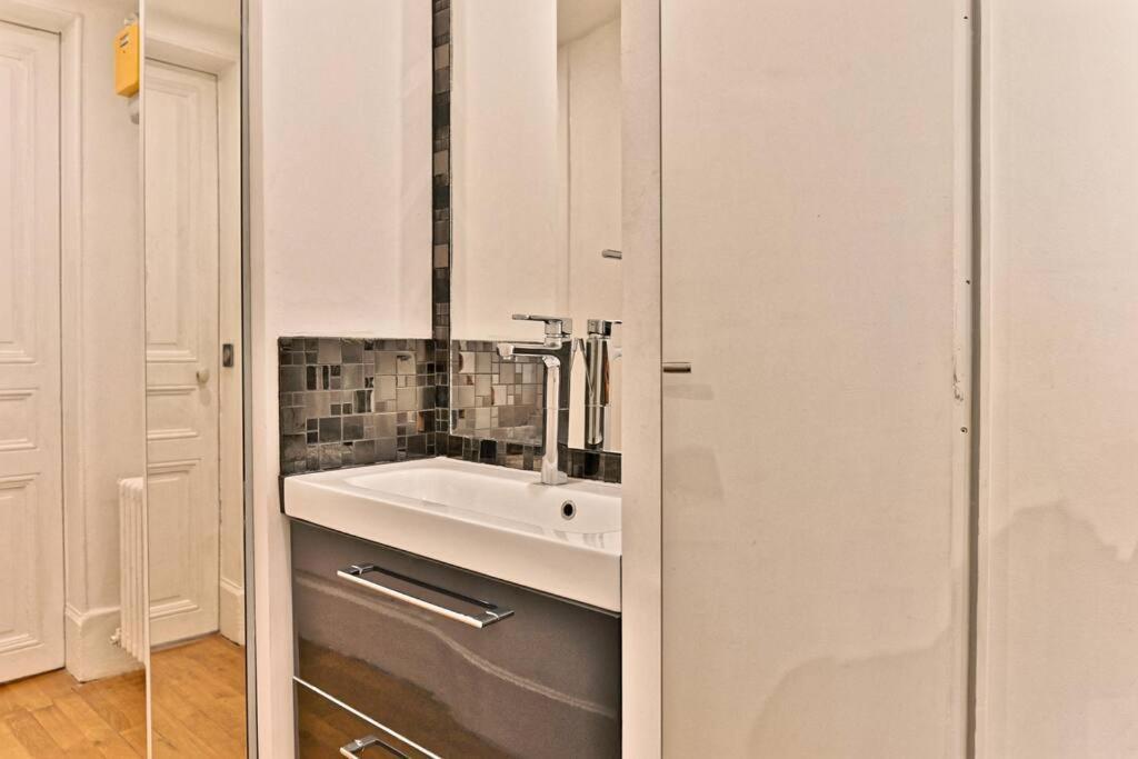 Agreable Appartement Proche Galerie Lafayette - II Paris Exteriör bild